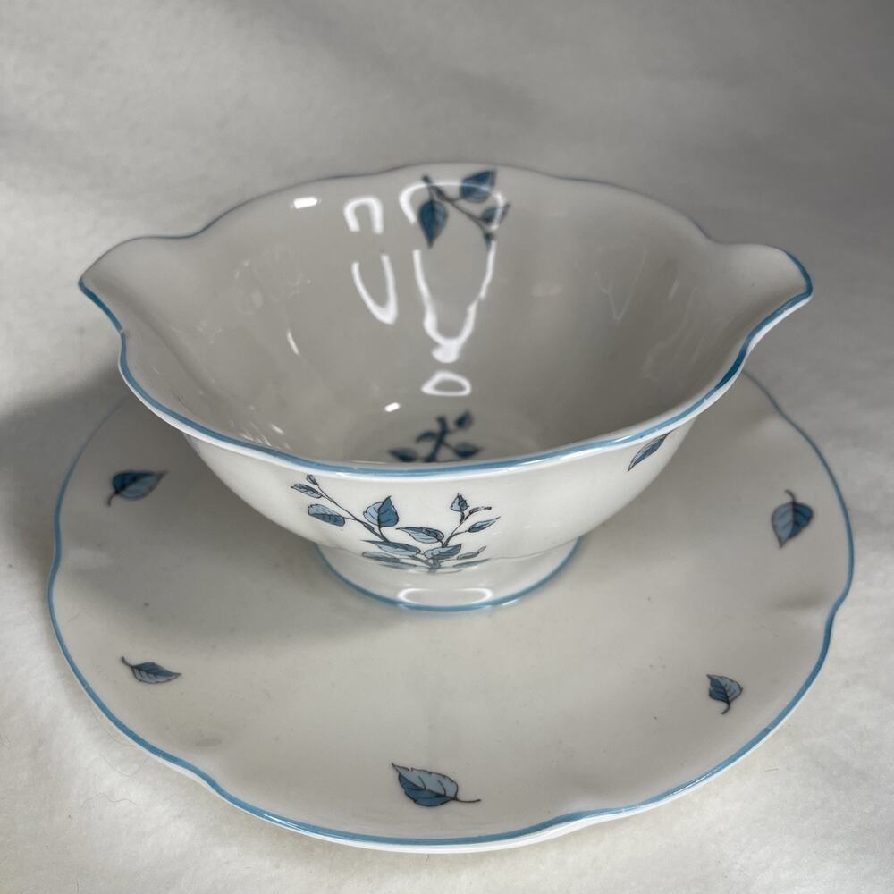 Birchmere by Haviland GRAVY BOAT WITH ATTACHED UNDERPLATE, USA